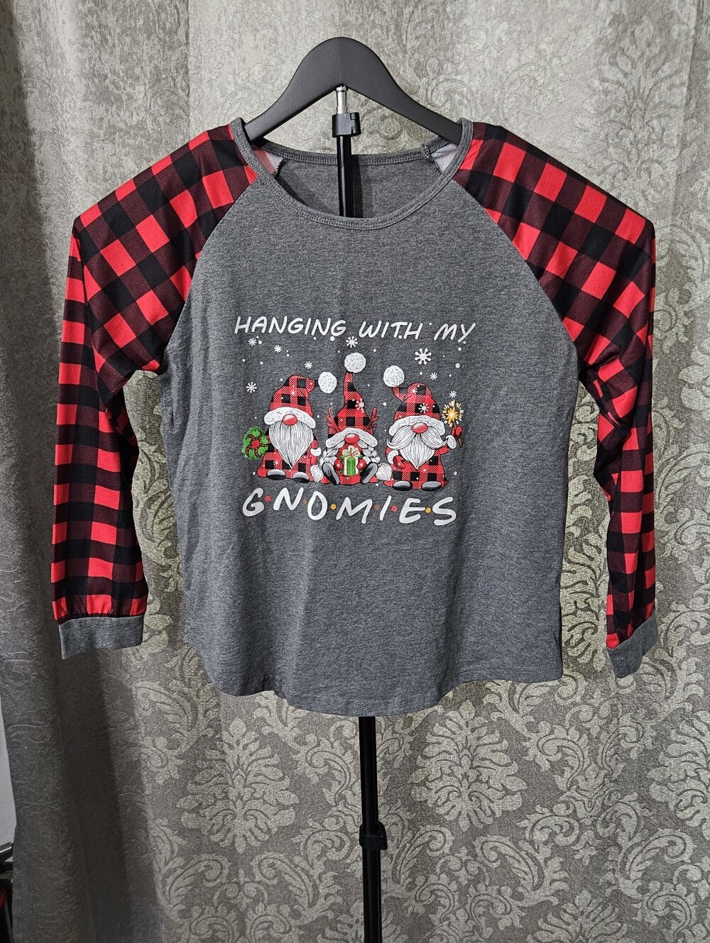 Womens Gray & Red Buffalo Plaid 'Hanging With My Gnomies' Long Sleeve Tee